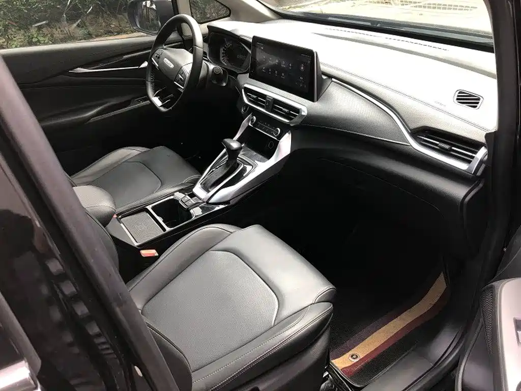 SAIC Maxus Maxus G50 2020 2019 1.5T Automatic Elite Edition China VI