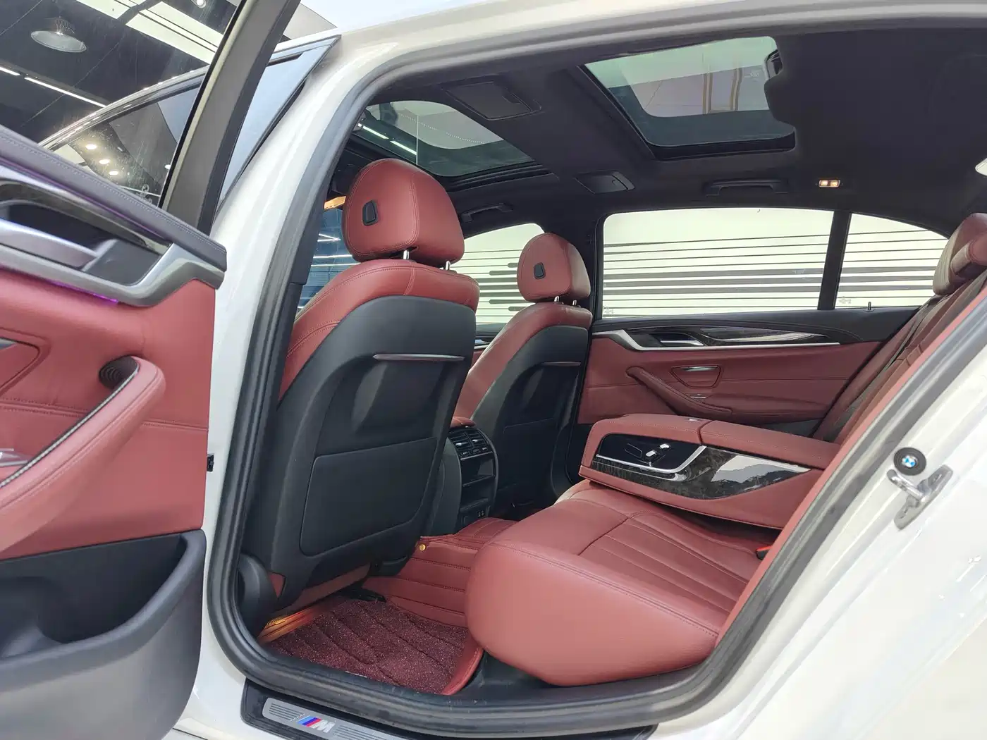 BMW 5 Series 2020 530Li Leading M Sport Package фото 5