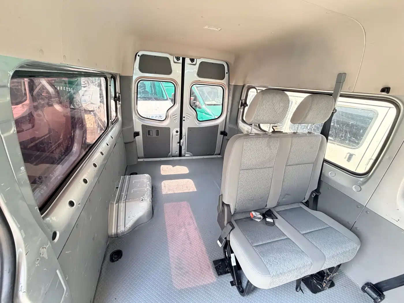 Foton Tuyano 2024 2024 Jixiang Multi-function Cummins 2.8T Manual Long Wheelbase Medium Roof Dual Rear Tires 7-seater