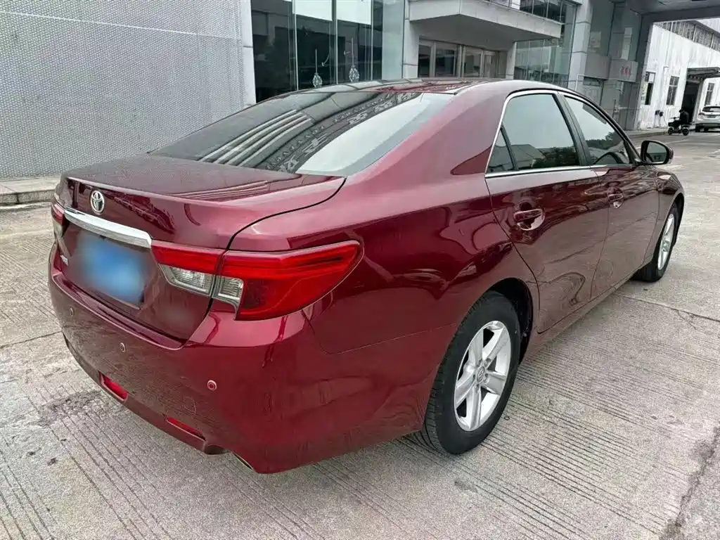 Toyota Reiz 2013 2.5V Elite Edition фото 7
