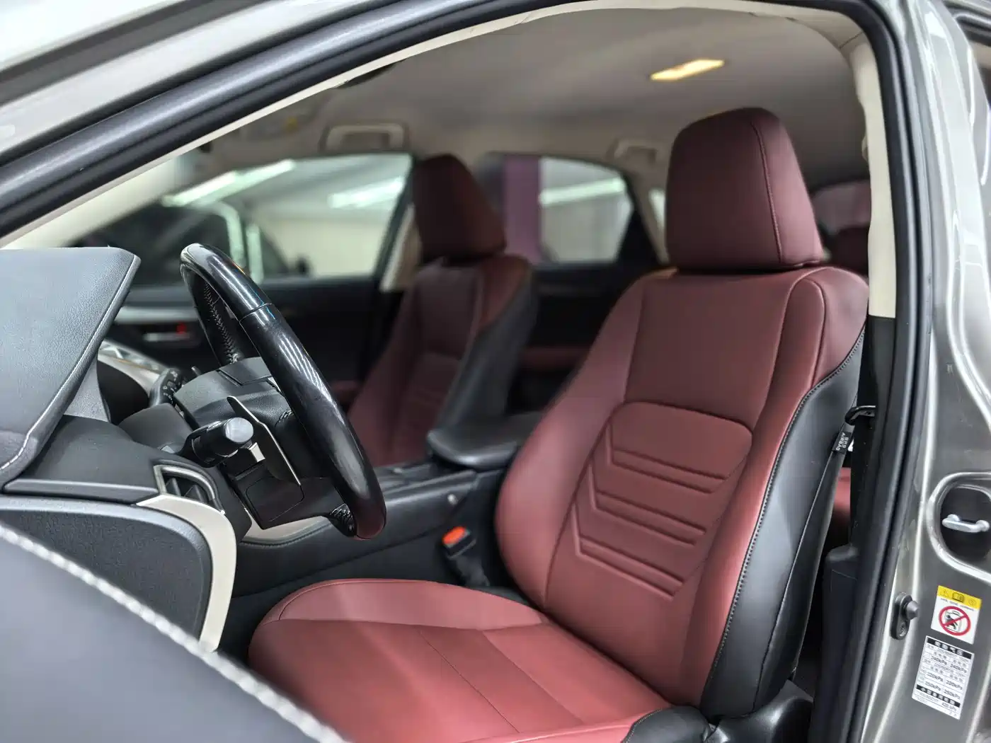 Lexus NX 2017 200 FWD Sharp Edition фото 25