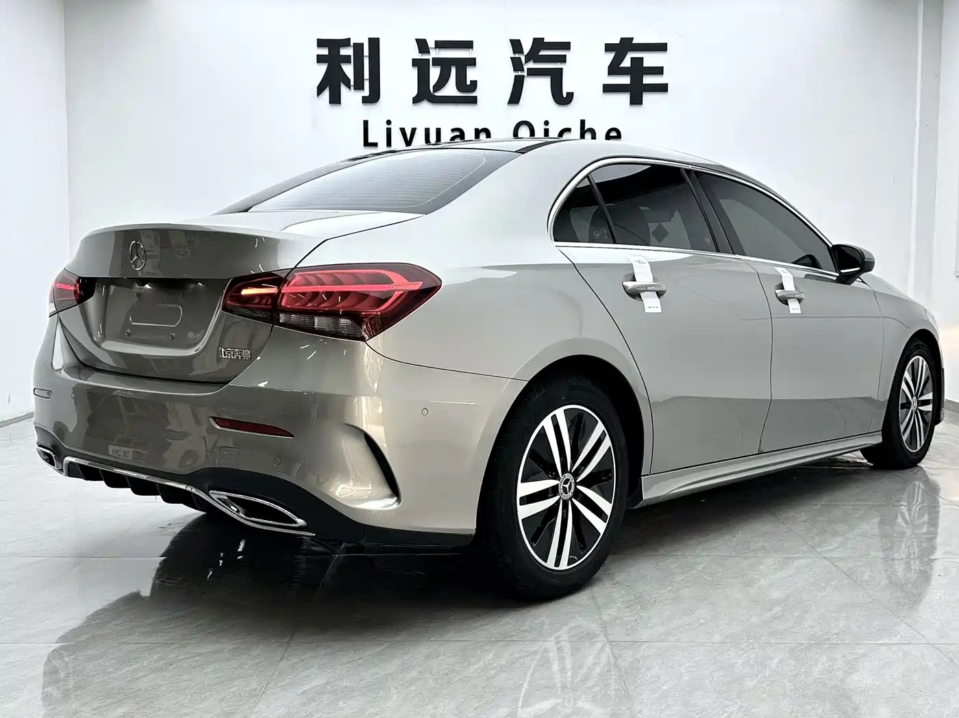 Mercedes-Benz A-Class 2019 A 180 L Sport Sedan фото 15
