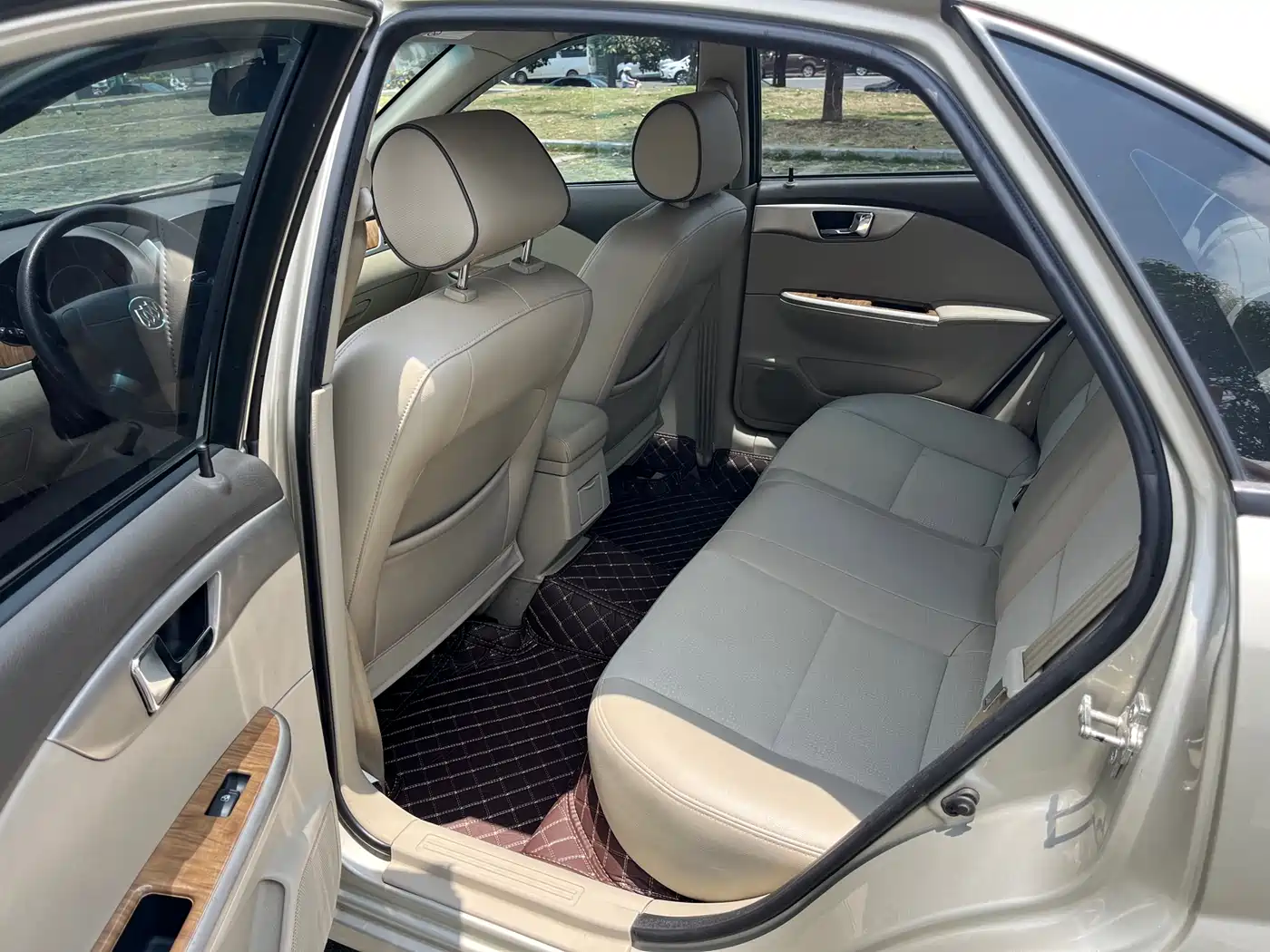 Buick Excelle 2015 1.5L Automatic Classic фото 9