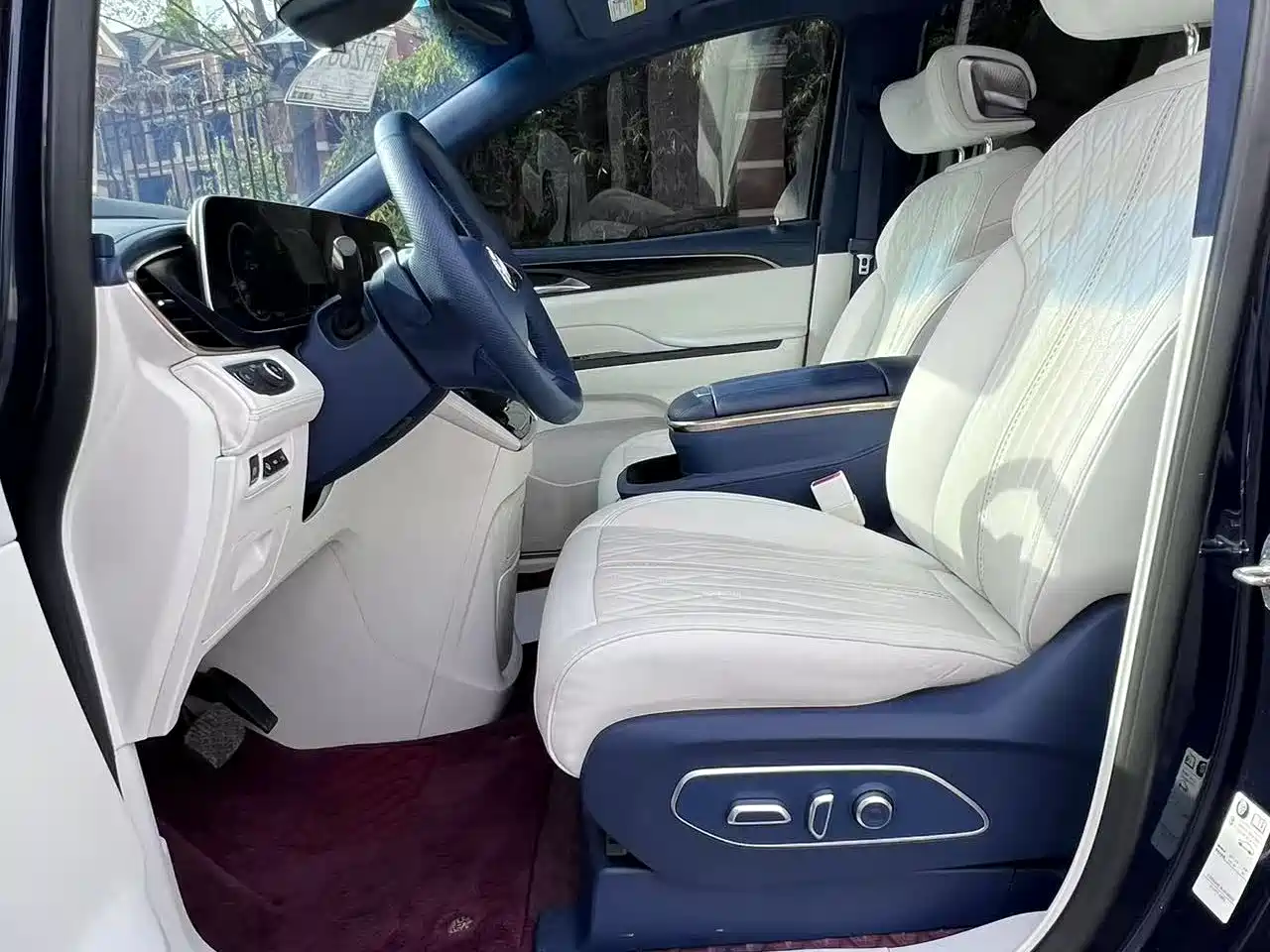 Buick GL8 2020 Avenir Four-Seat Prestige Edition фото 17