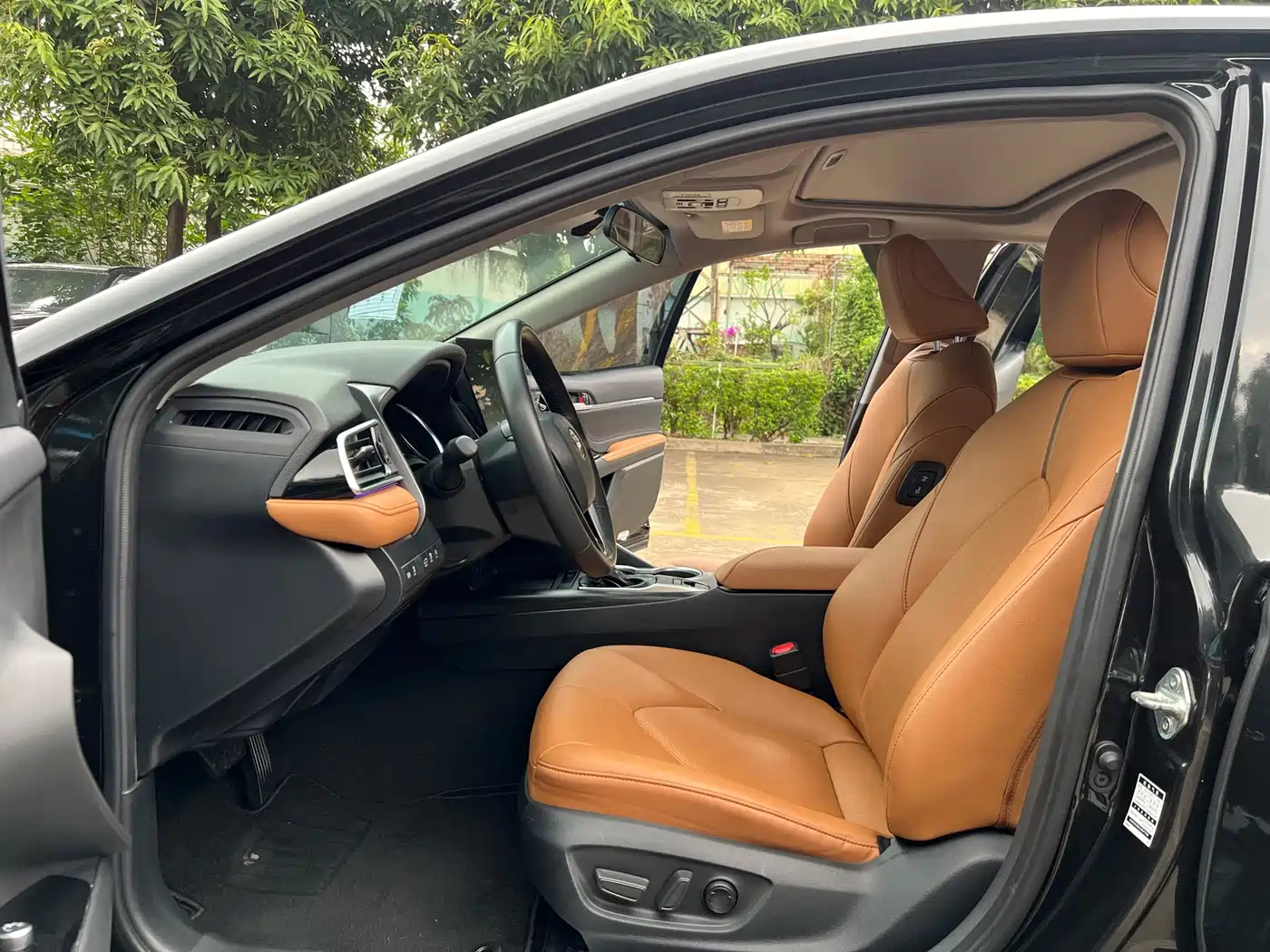 Toyota Camry 2021 2.0G Luxury Edition фото 4