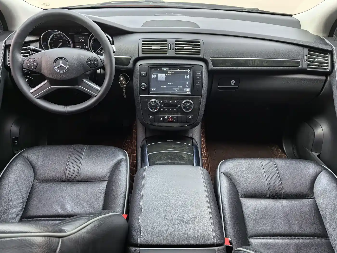 Mercedes-Benz R-Class 2017 R 320 4MATIC Business Collector's Edition фото 10