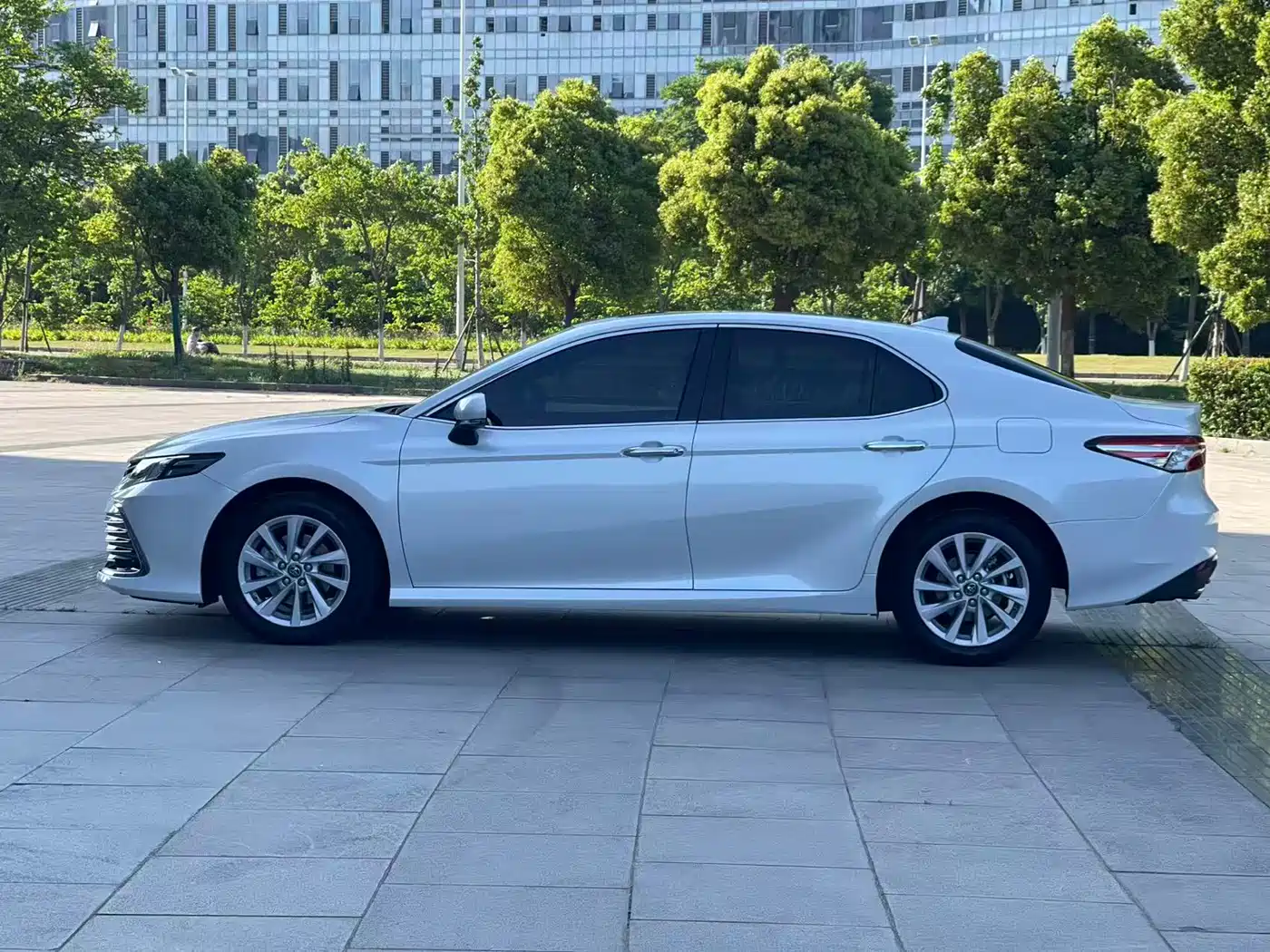 Toyota Camry 2021 2.0G Luxury Edition фото 7