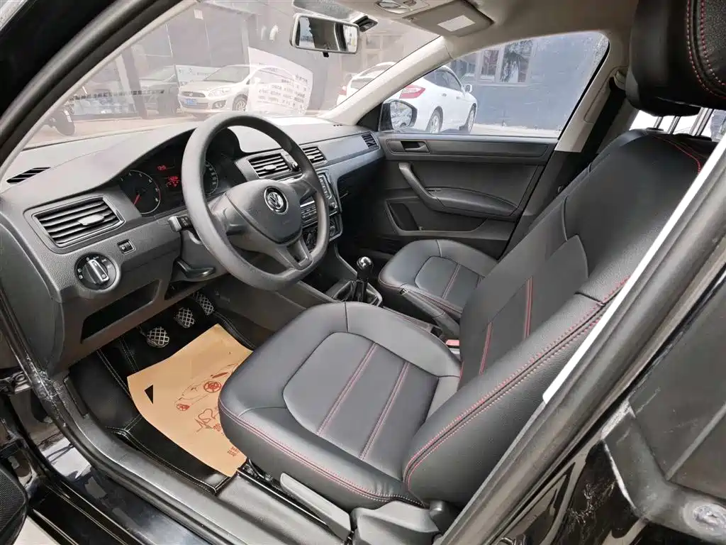 Volkswagen Santana 2016 1.4L Manual Trend Edition фото 6