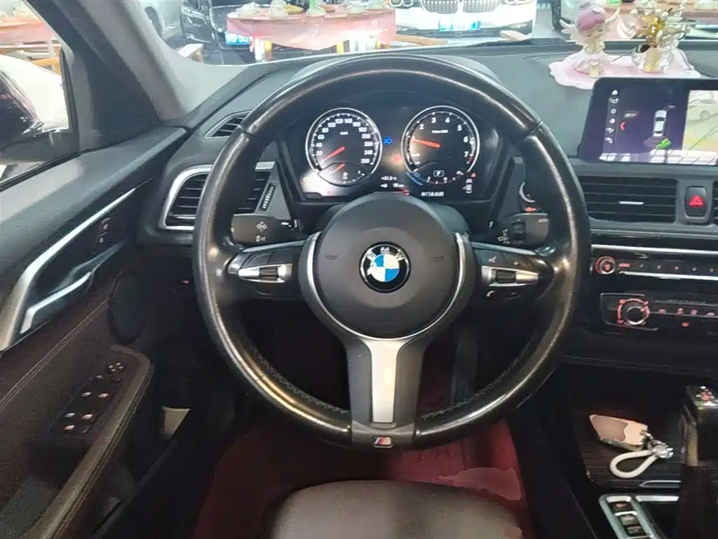 BMW 1 Series 2019 118i M Sport Package фото 11