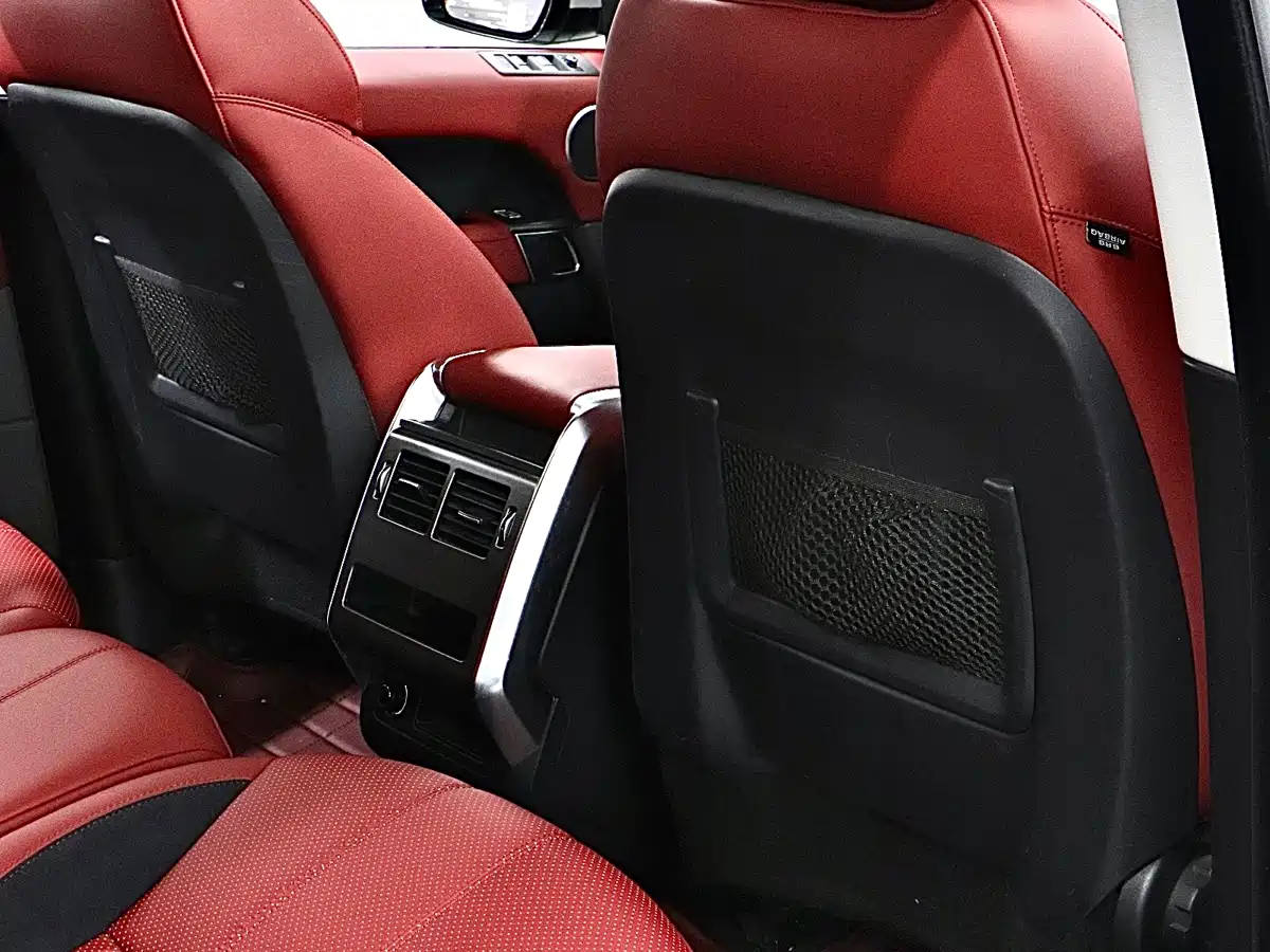 Land Rover Range Rover Sport 2016 Model 3.0 SDV6 HSE DYNAMIC фото 17
