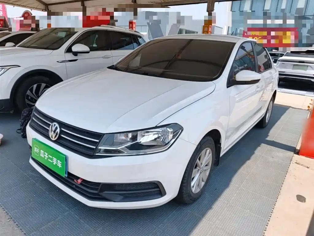 VOLKSWAGEN SANTANA