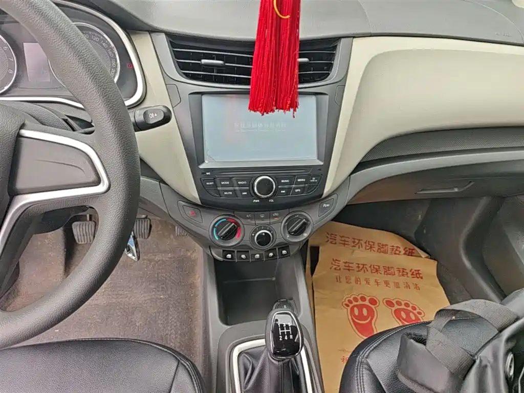 Chevrolet Sail 2015 Sail 3 1.5L Manual Ideal Sunroof Edition фото 13