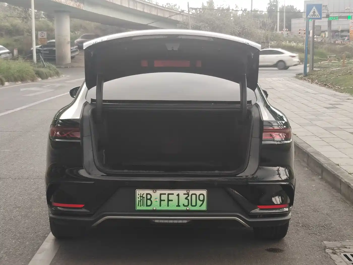 BYD Han 2023 DM-i Champion Edition 121KM Premium фото 17