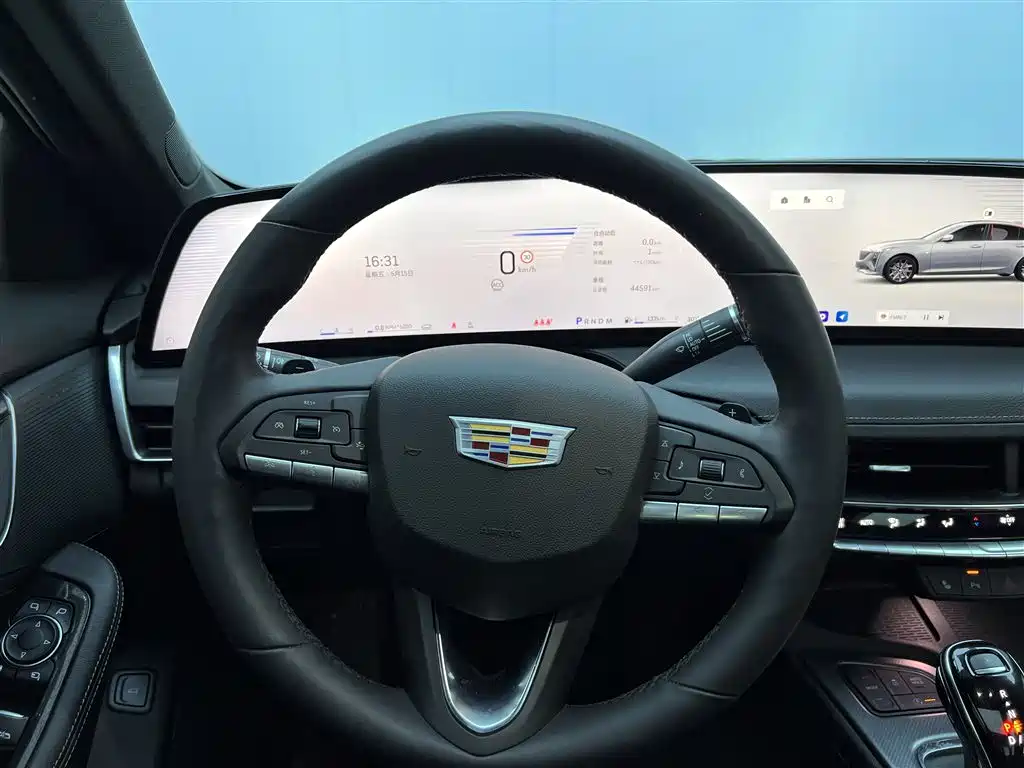 Cadillac CT5 2024 28T Luxury Model Pro фото 15