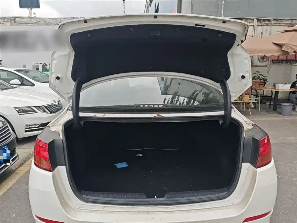 Kia K5 2015 2.0L Automatic Special фото 19