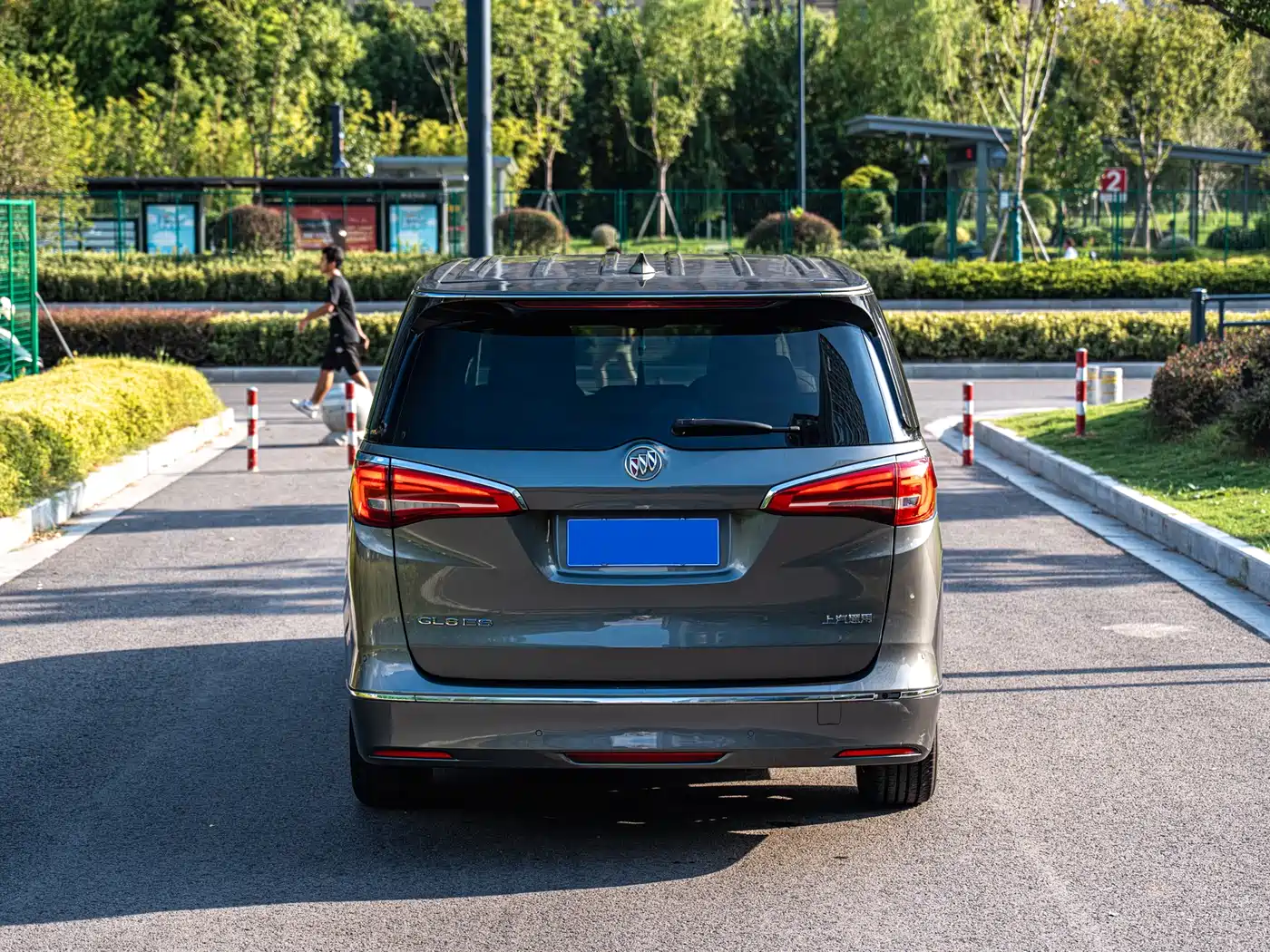 Buick GL8 2017 ES 28T Comfort Type China V фото 5