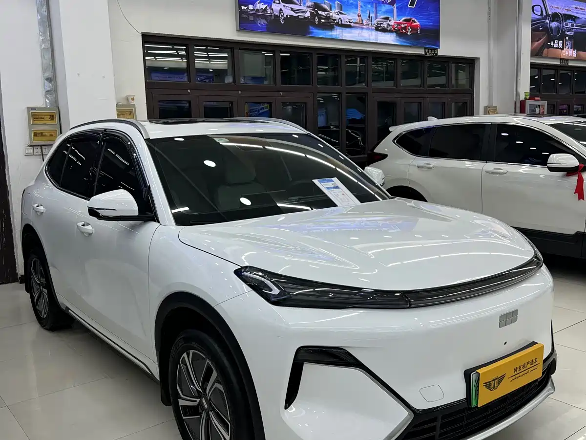 Geely Galaxy Galaxy Starship 7 EM-i 2025 Model 120km Explorer+ Edition фото 3