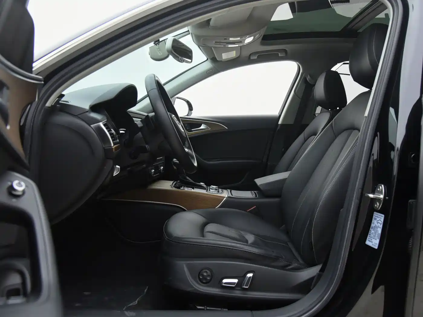 Audi A6L 2018 30th Anniversary 30 FSI Style фото 12