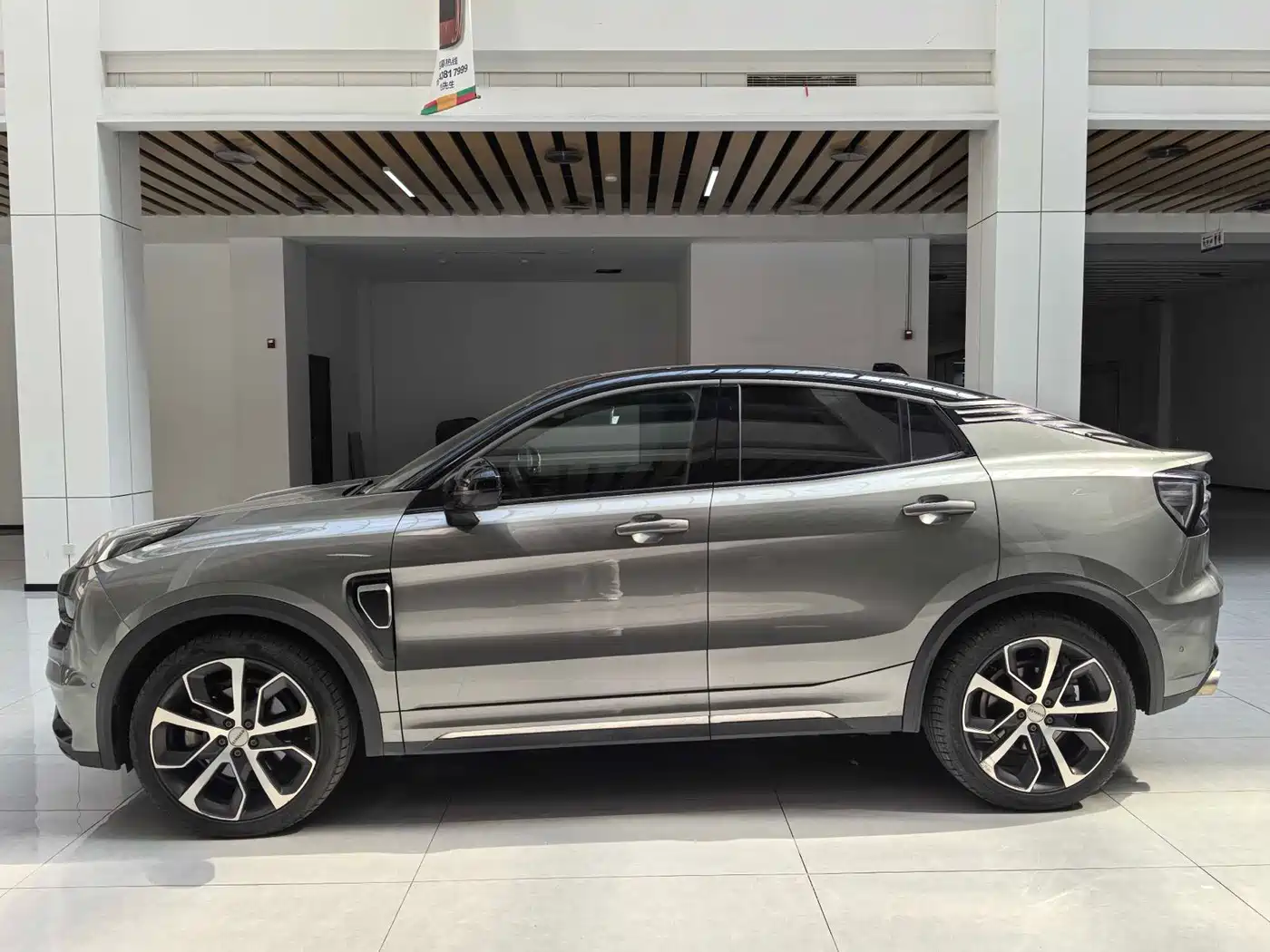 Lynk & Co 05 2020 2.0TD 4WD Halo Edition фото 13