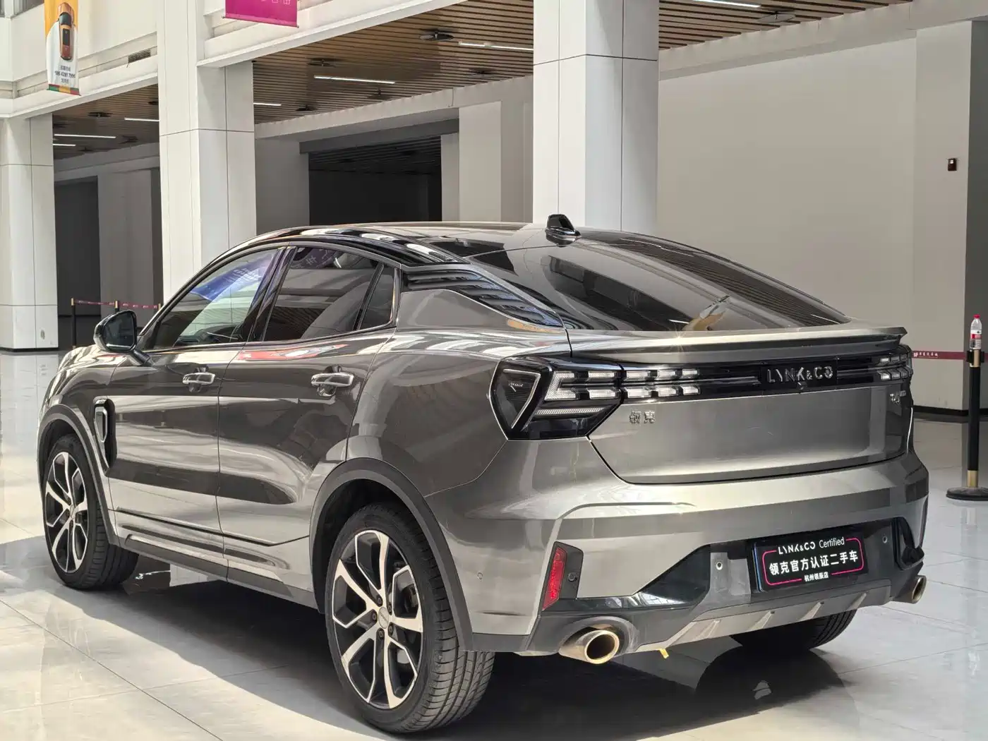 Lynk & Co 05 2020 2.0TD 4WD Halo Edition фото 14