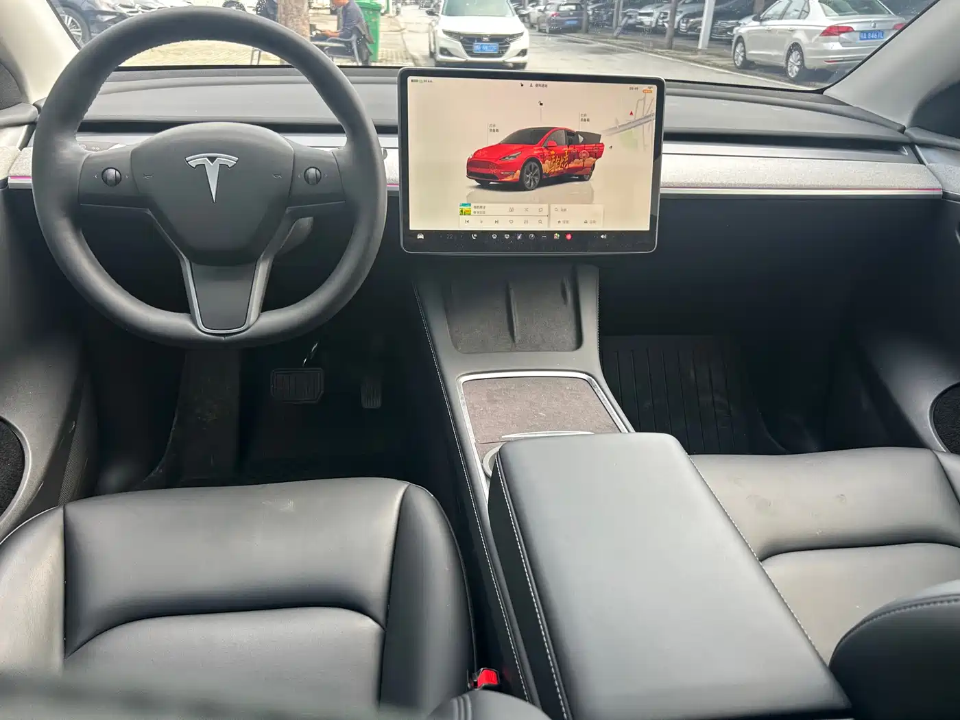 TESLA MODEL Y