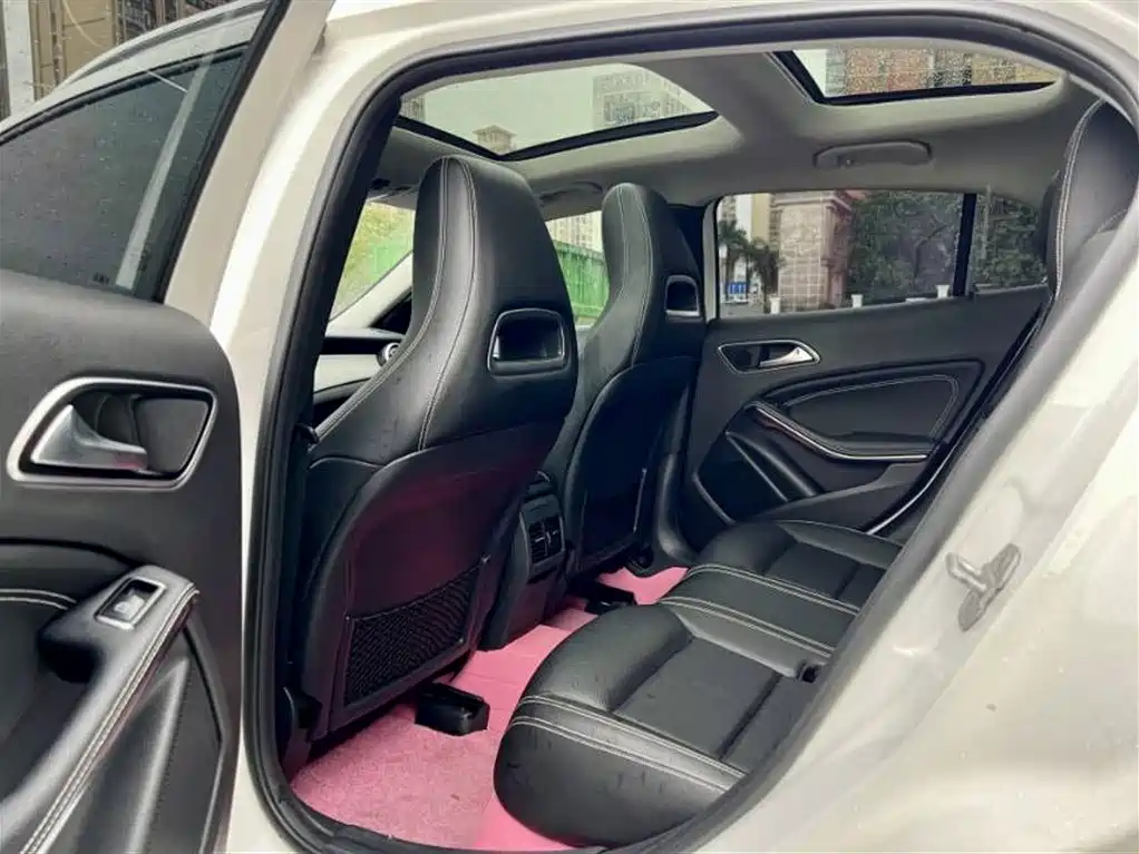 Mercedes-Benz GLA 2016 GLA 200 Fashion фото 6