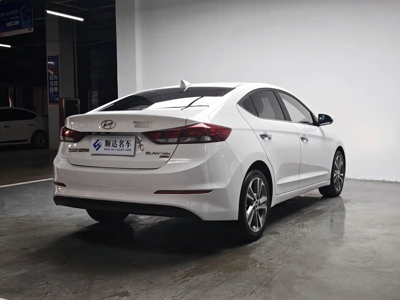 Hyundai Elantra 2016 Model 1.6L Automatic Smart Elite фото 11