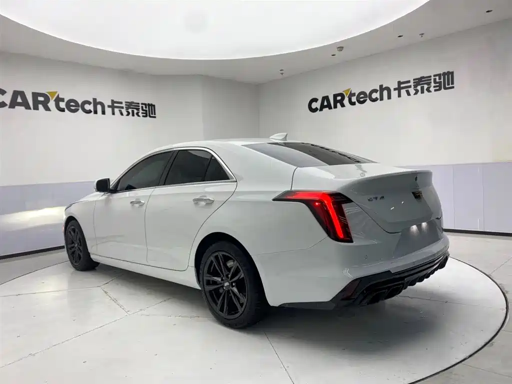 CADILLAC CT4