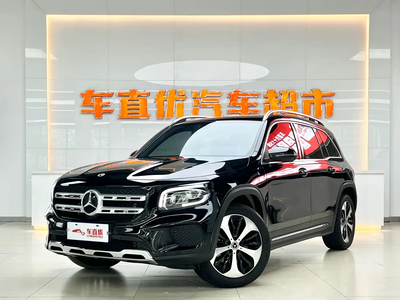 MERCEDES-BENZ GLB