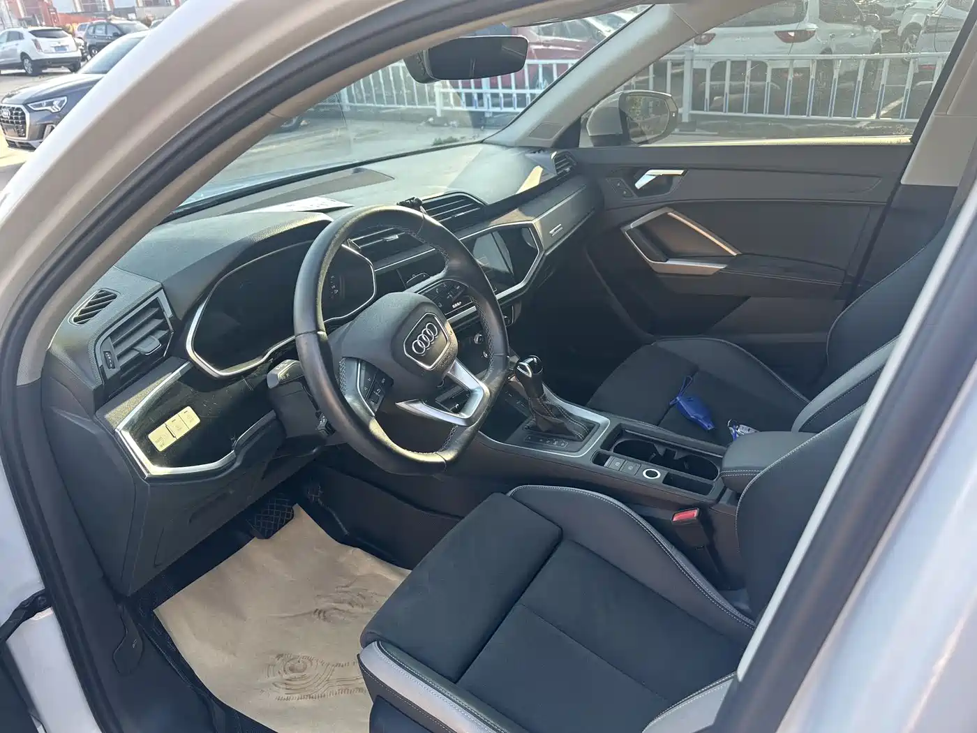 Audi Q3 2023 35 TFSI Fashion Dynamic (1.4T) фото 11