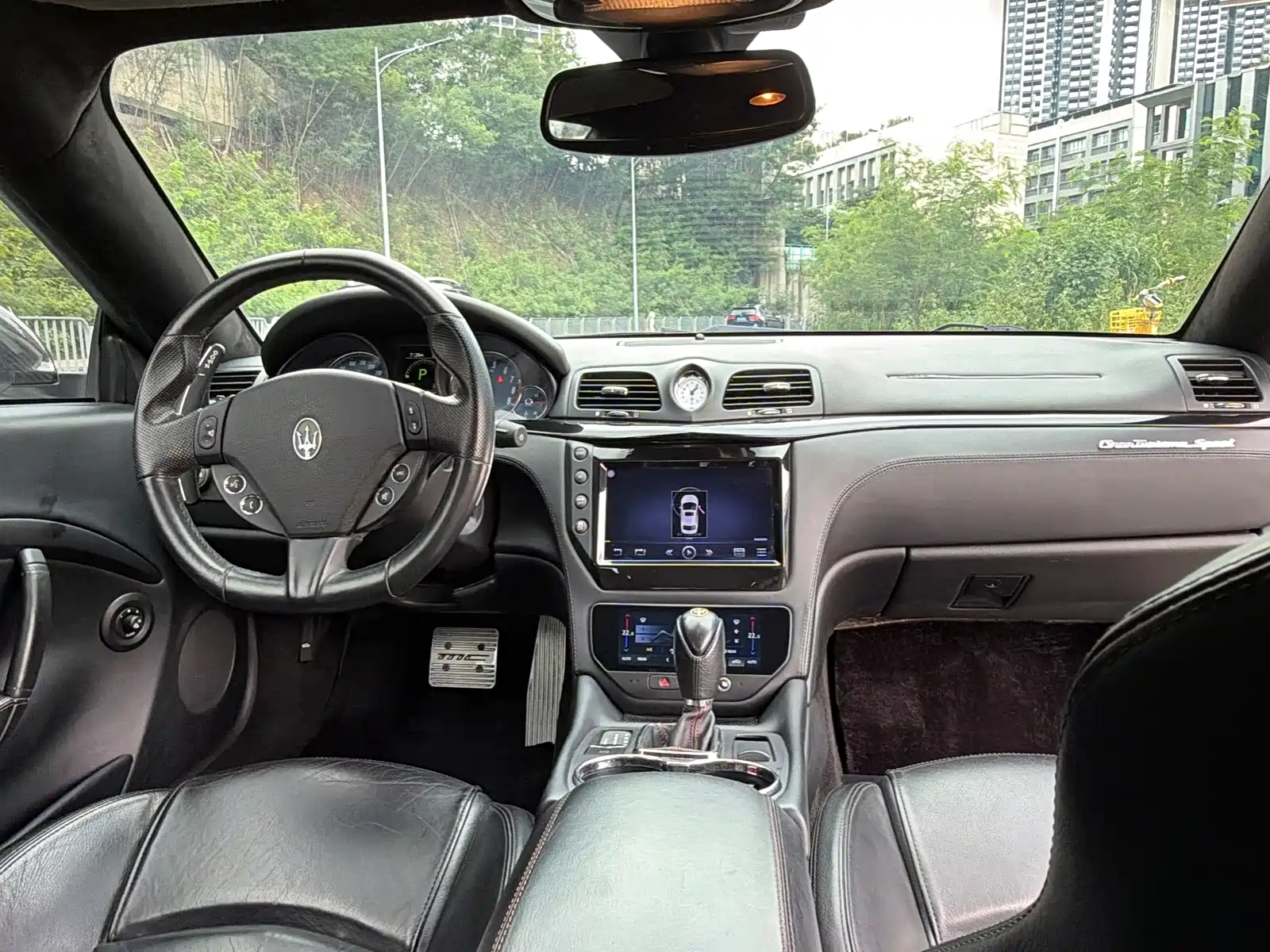 Photo 13 - Maserati GranTurismo