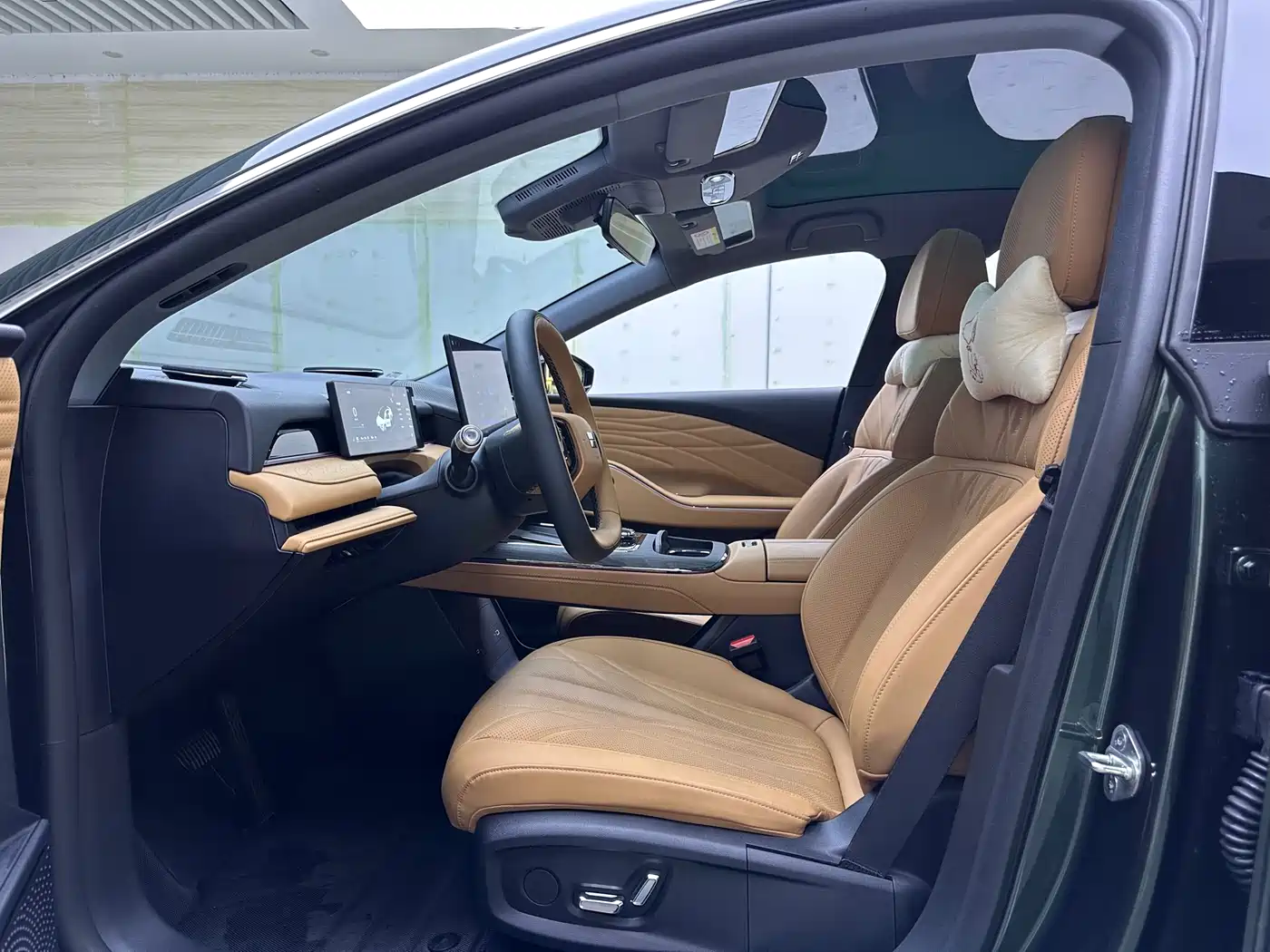Geely Galaxy Galaxy Xingyao 8 2025 130km EM-i Premium Edition фото 8