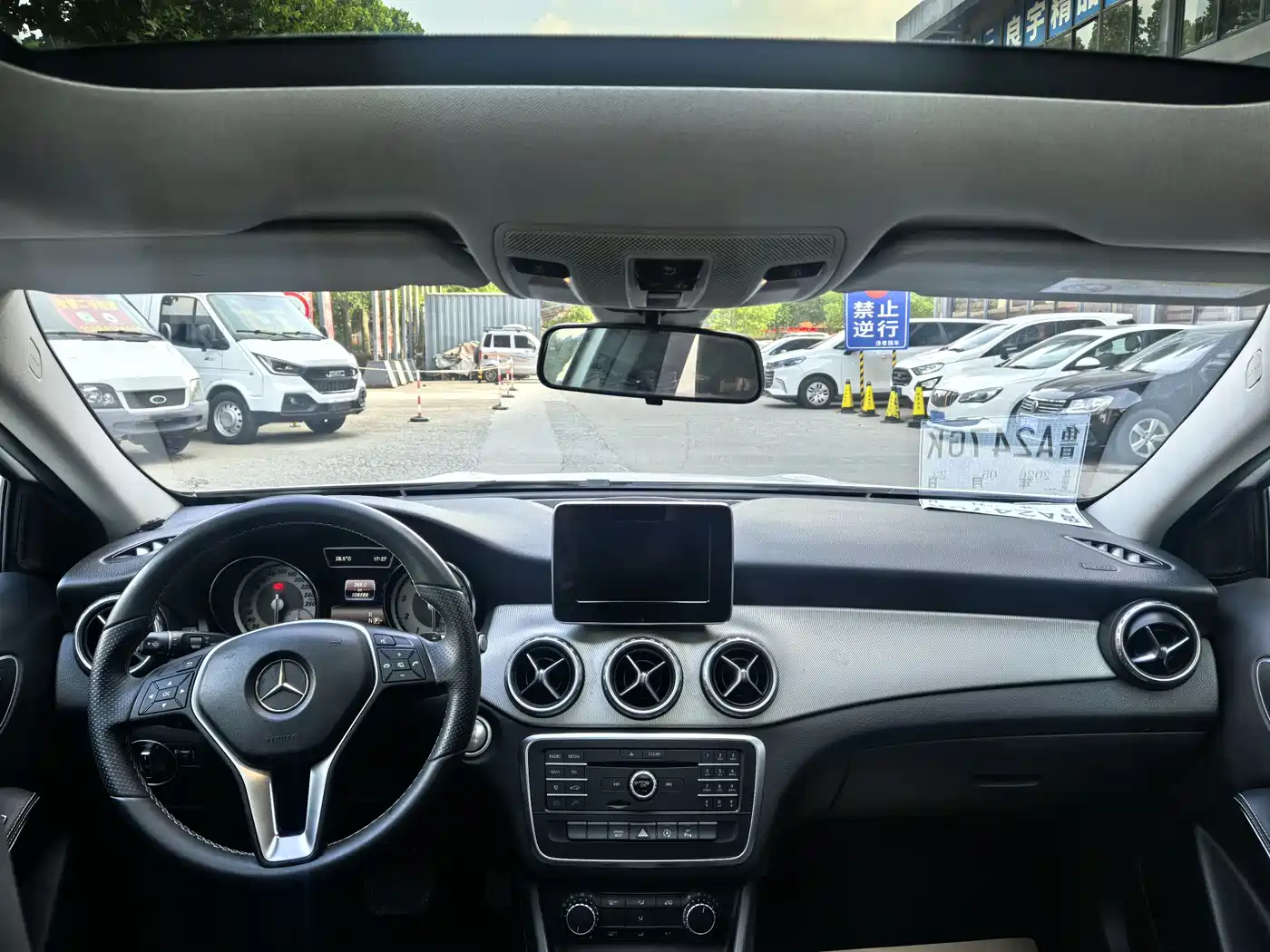 Mercedes-Benz GLA 2016 GLA 200 Dynamic фото 10