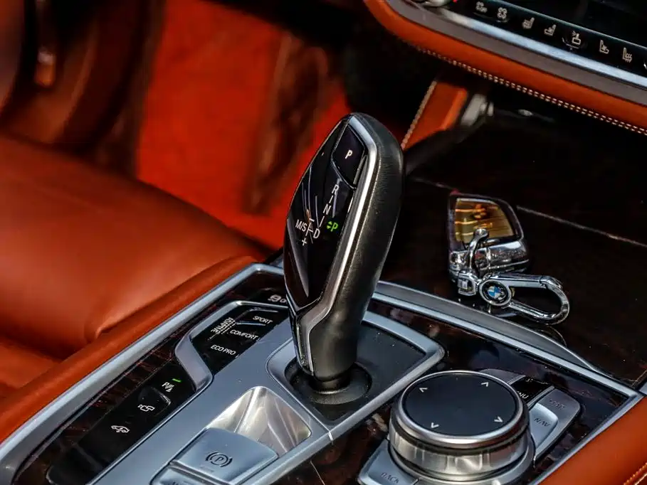 BMW 7 Series 2019 Facelift 740Li xDrive Executive Luxury Package фото 36