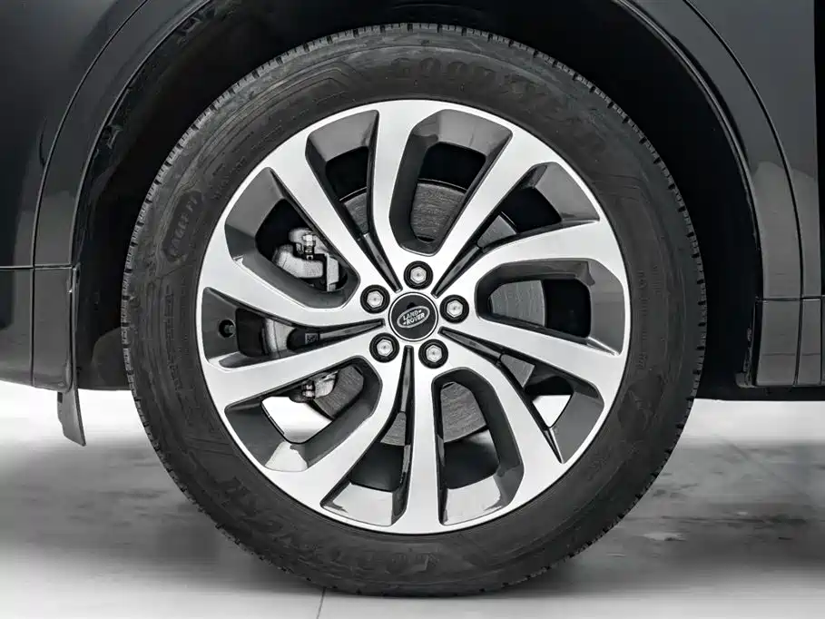Land Rover Discovery Sport 2024 Performance Technology Edition фото 37