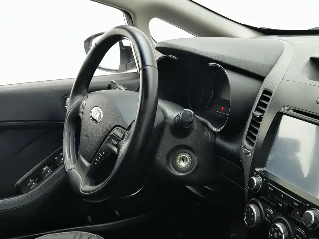 Kia K3S 2014 2014 1.6L Manual GLS