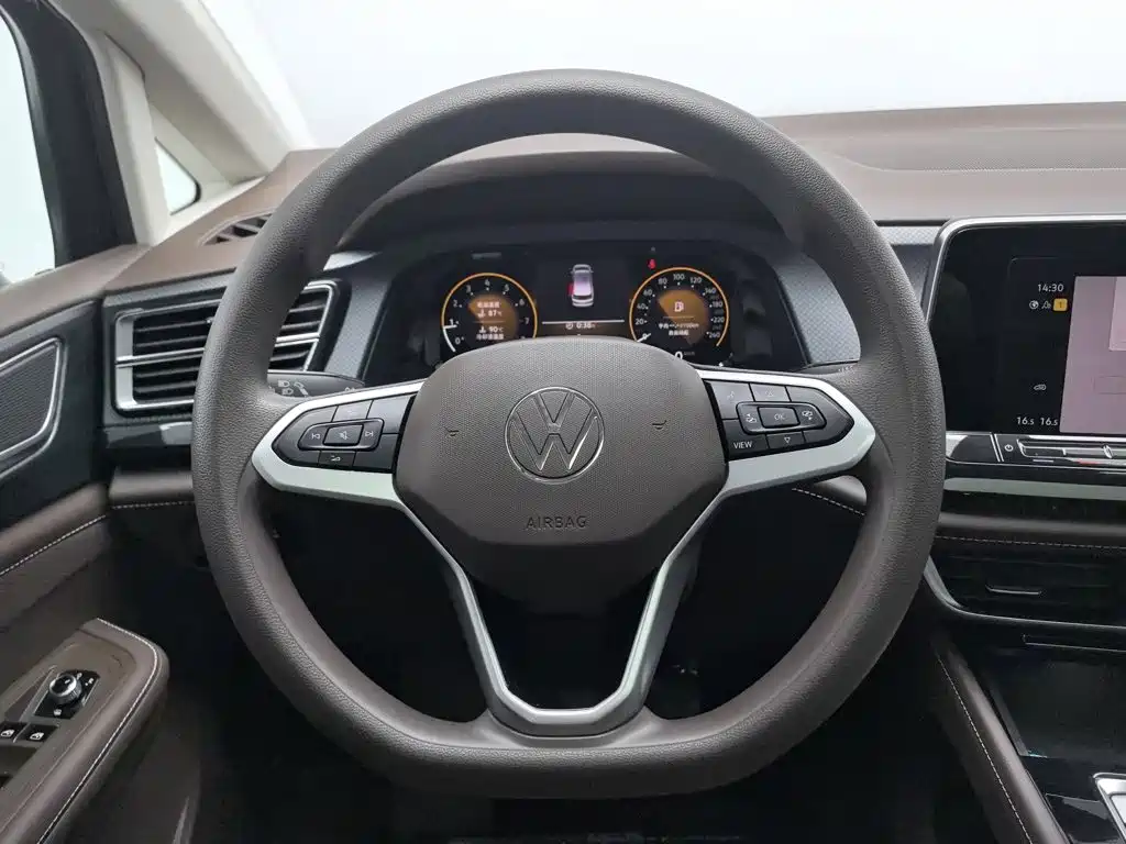Фото 11 - Volkswagen Viloran