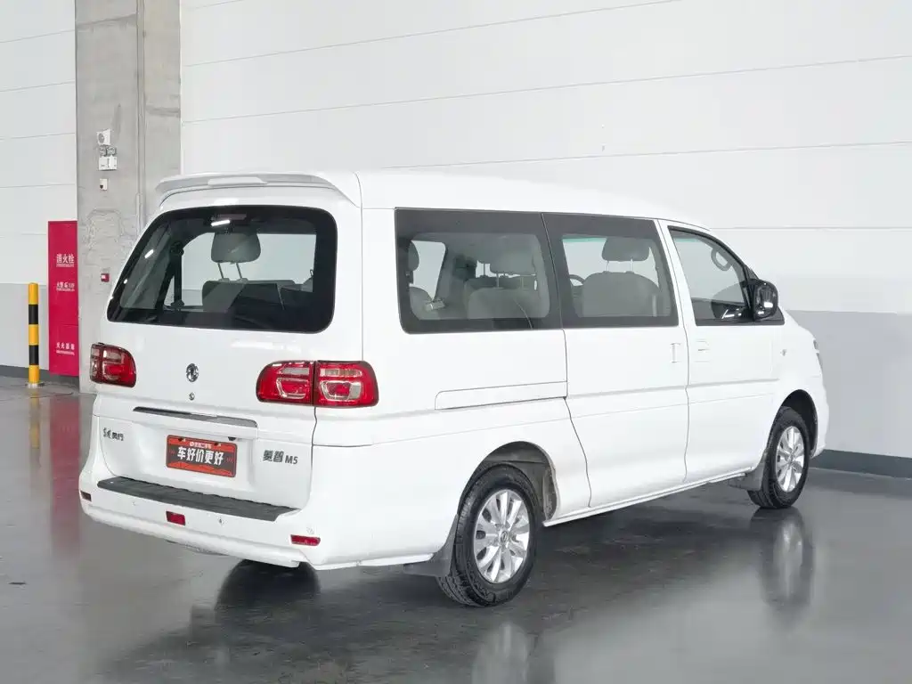 Photo 2 - Dongfeng Fengxing Lingzhi