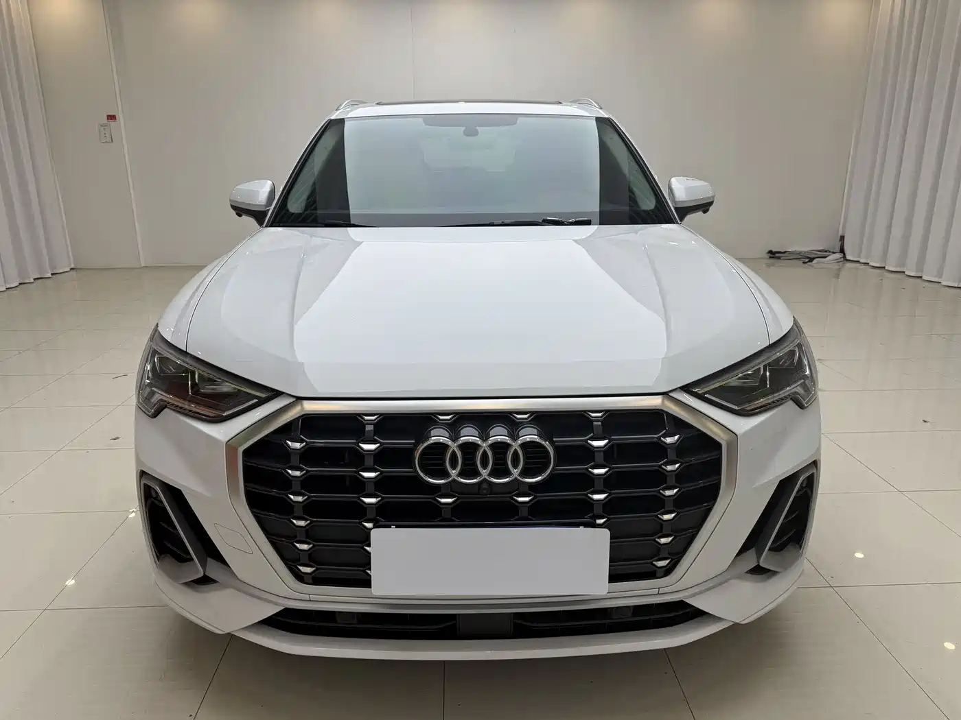 Audi Q3 2023 35 TFSI Fashion Dynamic (1.4T) фото 2