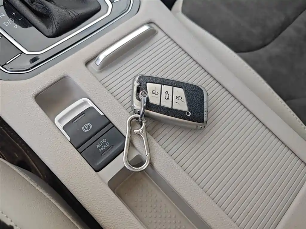 Volkswagen FAW-Volkswagen CC 2019 330TSI Luxury Appearance (China V) фото 9