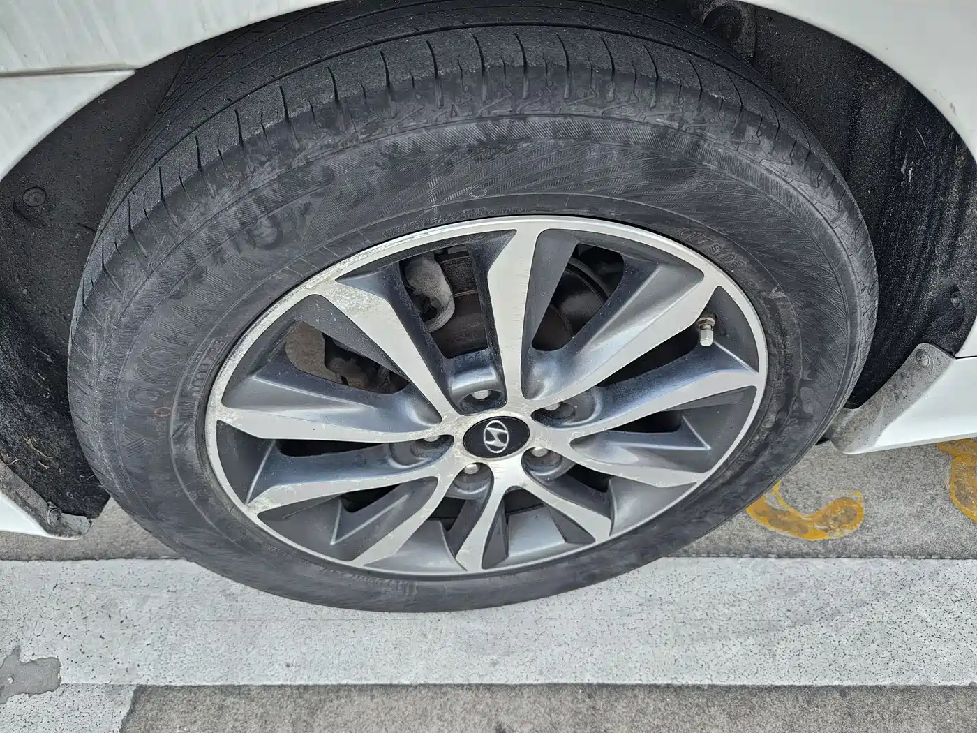Hyundai Sonata 2013 2.4L Automatic Leading Edition (China IV) фото 19