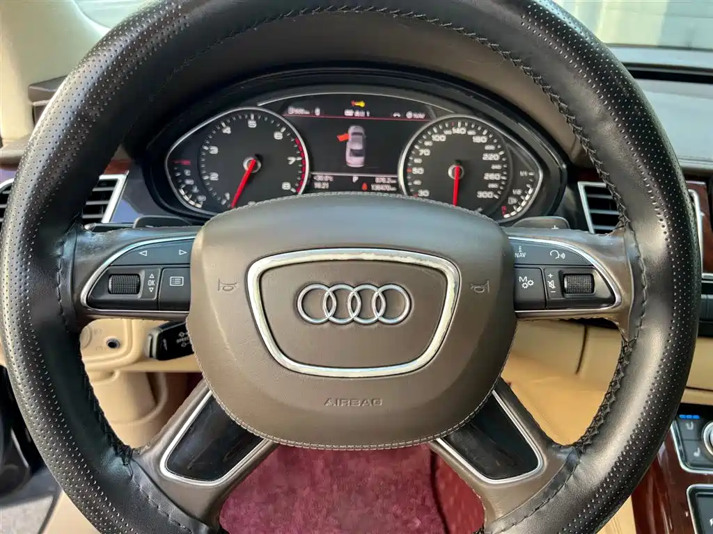 Audi A8 2012 A8L 45 TFSI quattro Luxury фото 13