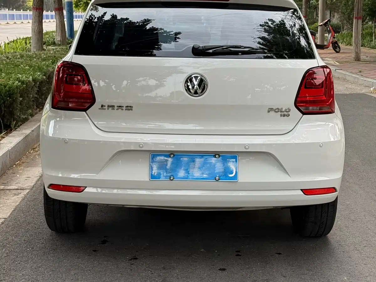Volkswagen Polo 2018 1.5L Auto Safe Drive фото 4