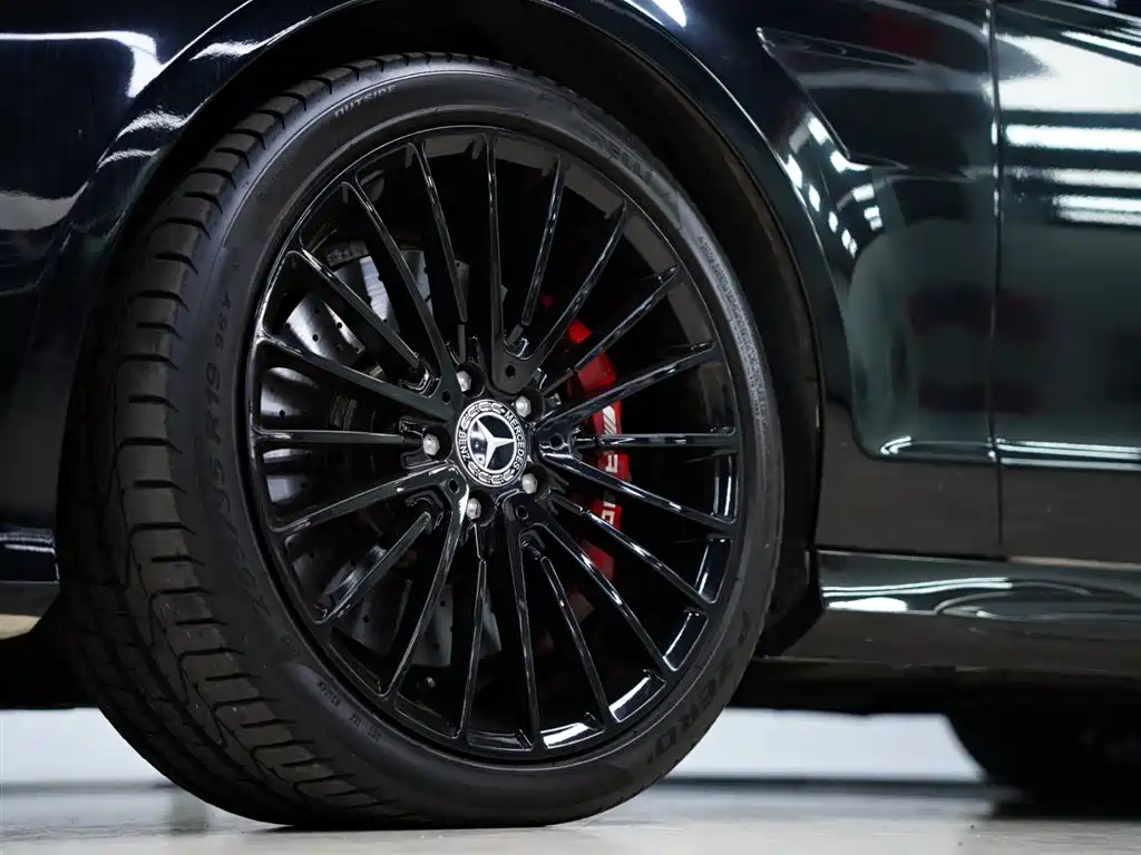 Mercedes-Benz CLS AMG 2015 AMG CLS 63 4MATIC фото 19