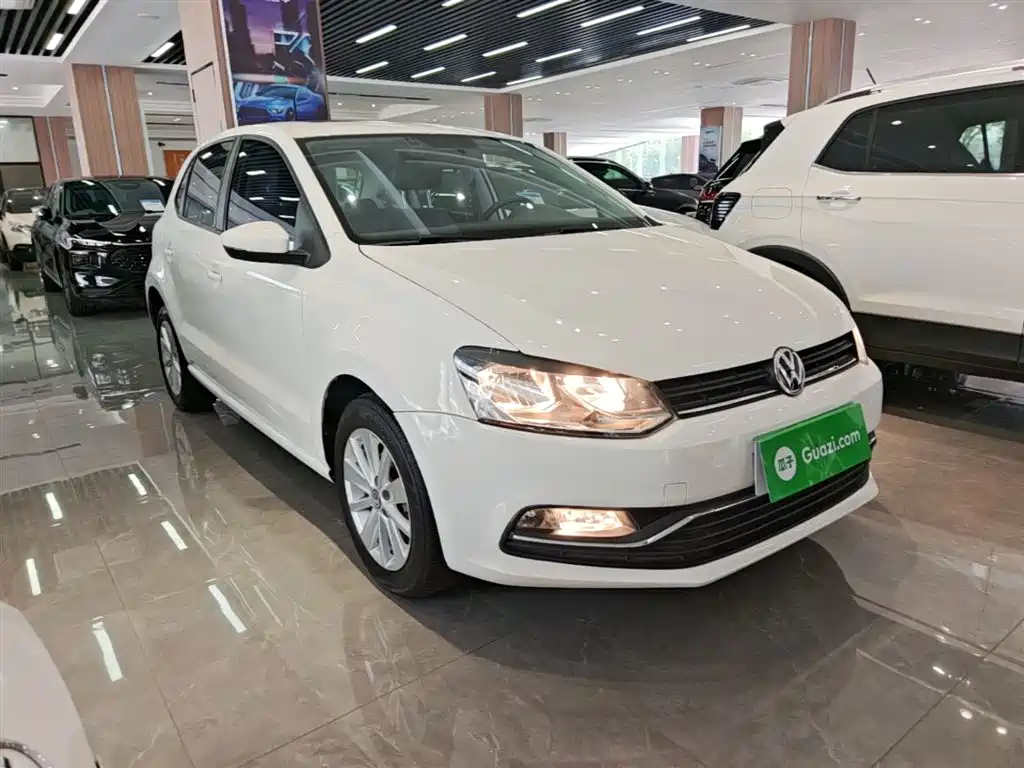 Volkswagen Polo 2016 1.6L Automatic Comfort фото 4