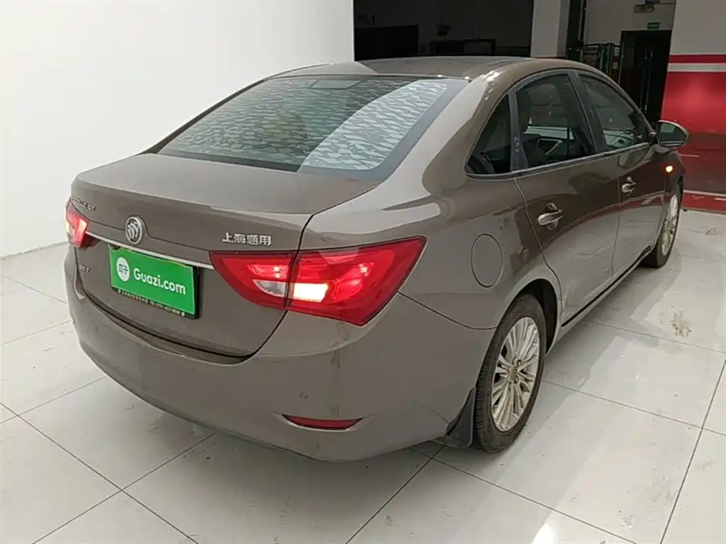 Buick Excelle 2015 18T Dual-Clutch Elite фото 7