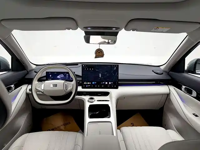 GEELY GALAXY GALAXY E5