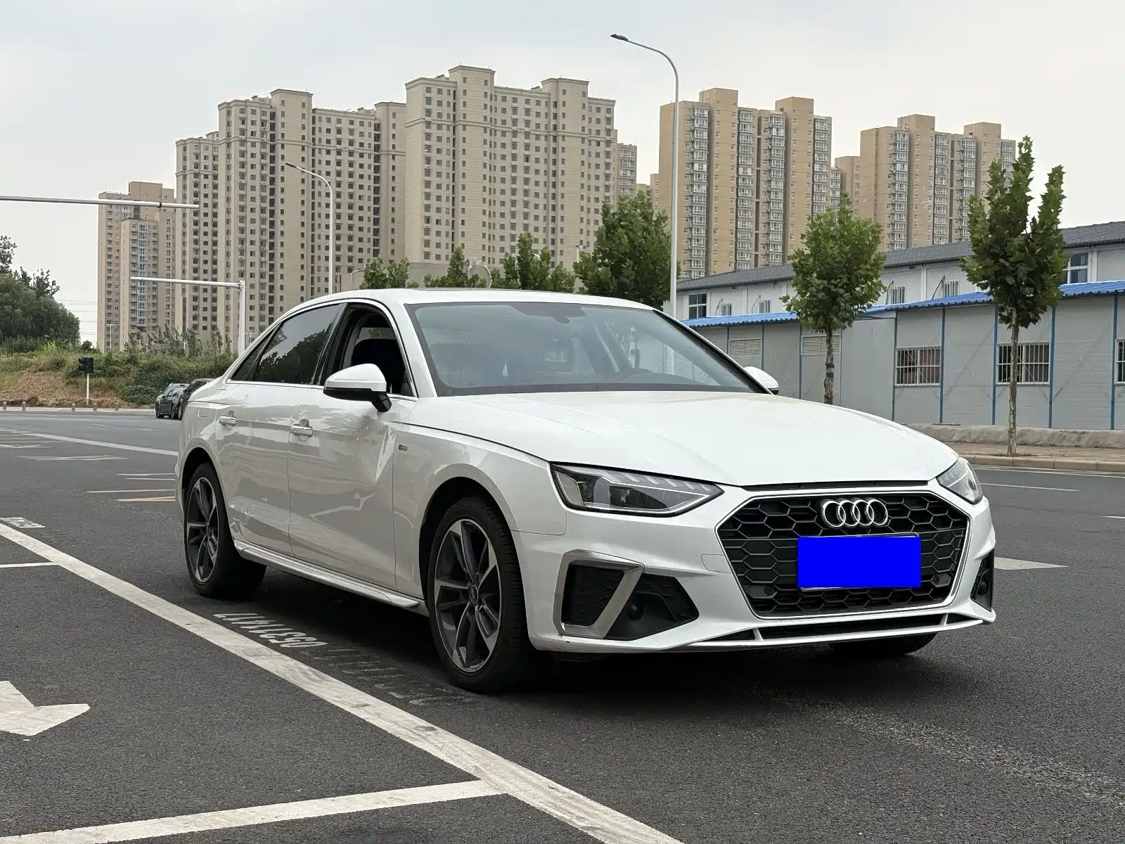 Фото 3 - Audi A4L