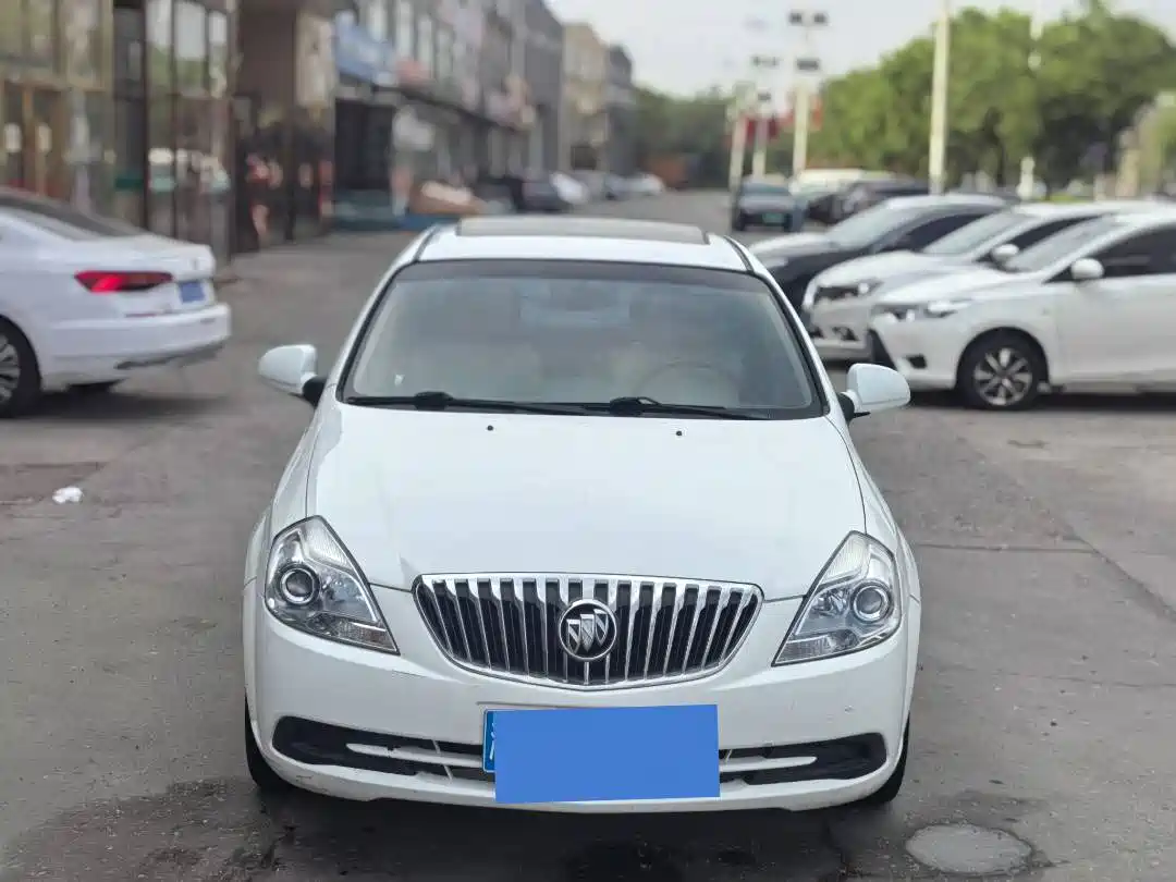Фото 2 - Buick Excelle