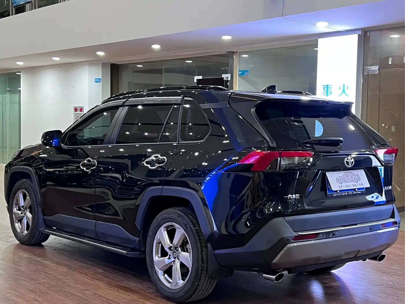 Toyota RAV4 Rongfang 2020 2.0L CVT 2WD Fashion PLUS фото 4